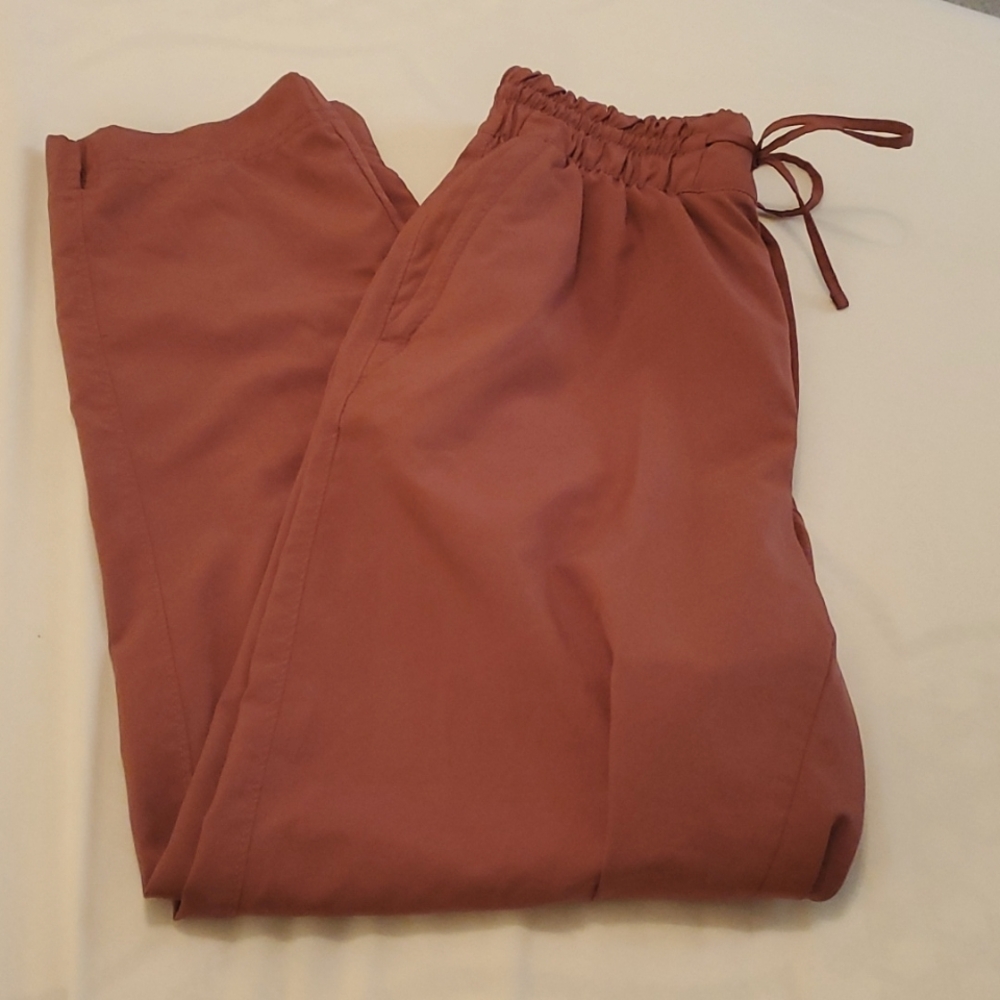 Pink dry-quick stretchtech pants